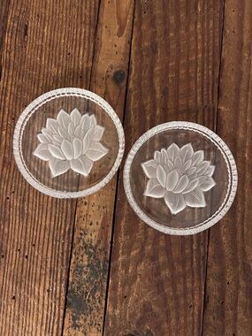Set of 2 Clear Glass Lotus Coasters